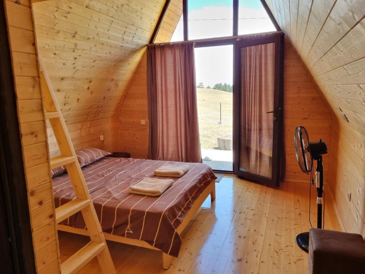 Cottage In Udabno Екстериор снимка