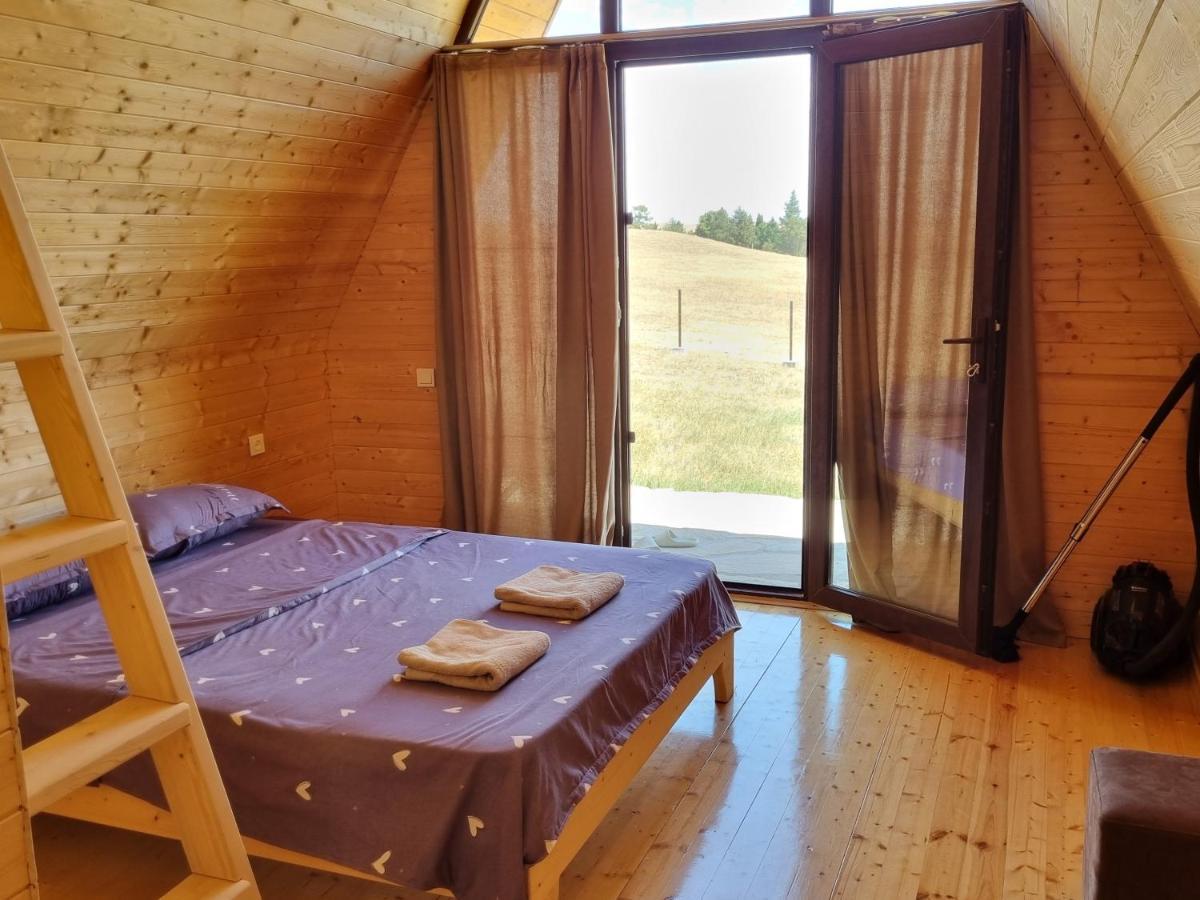 Cottage In Udabno Екстериор снимка