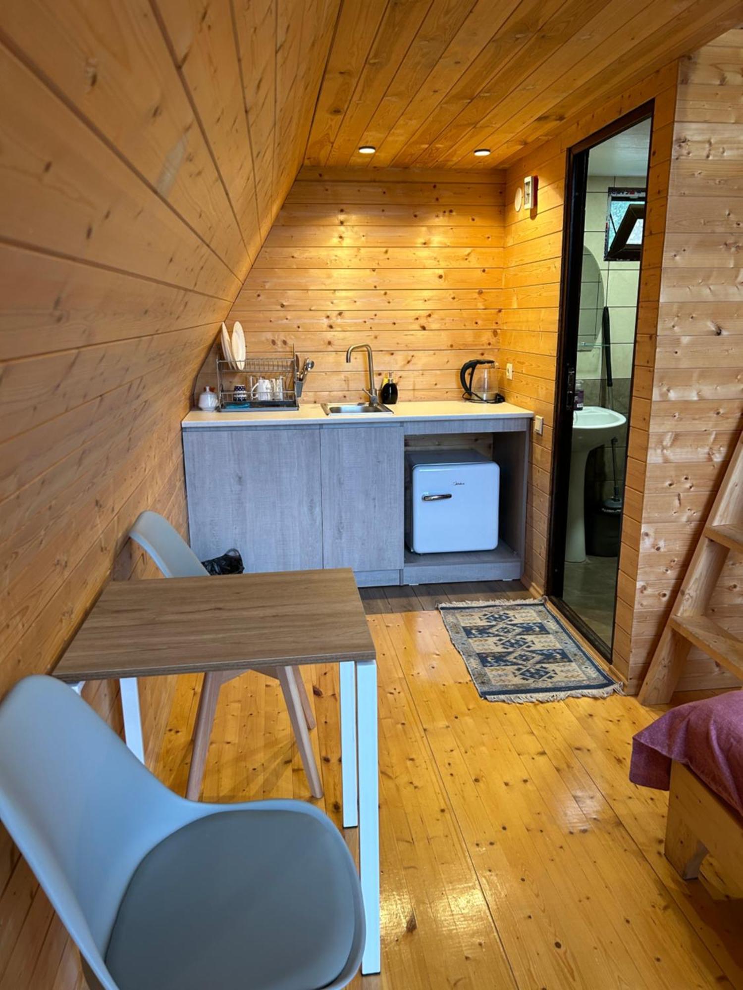 Cottage In Udabno Екстериор снимка